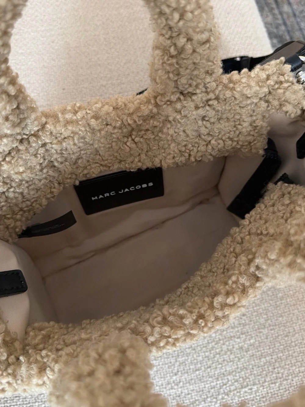 Marc jacobs teddy tote bag mini